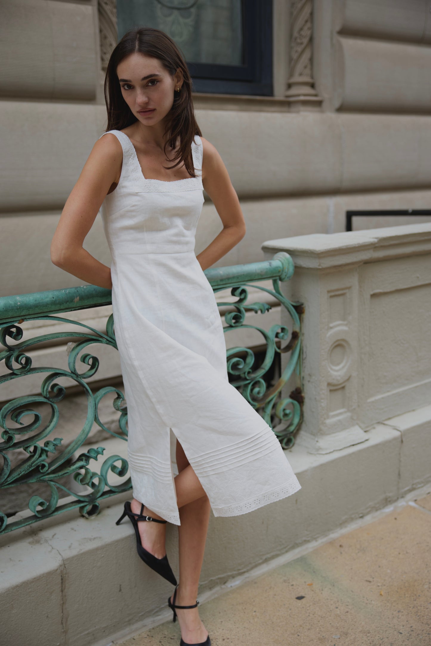 Premiere Linen Square Neck Midi Dress